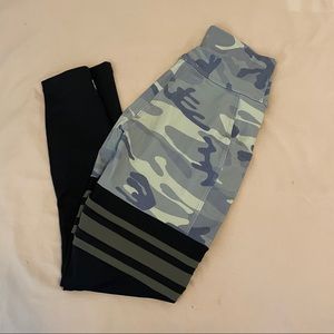Bombshell thigh high camo leggings size medium